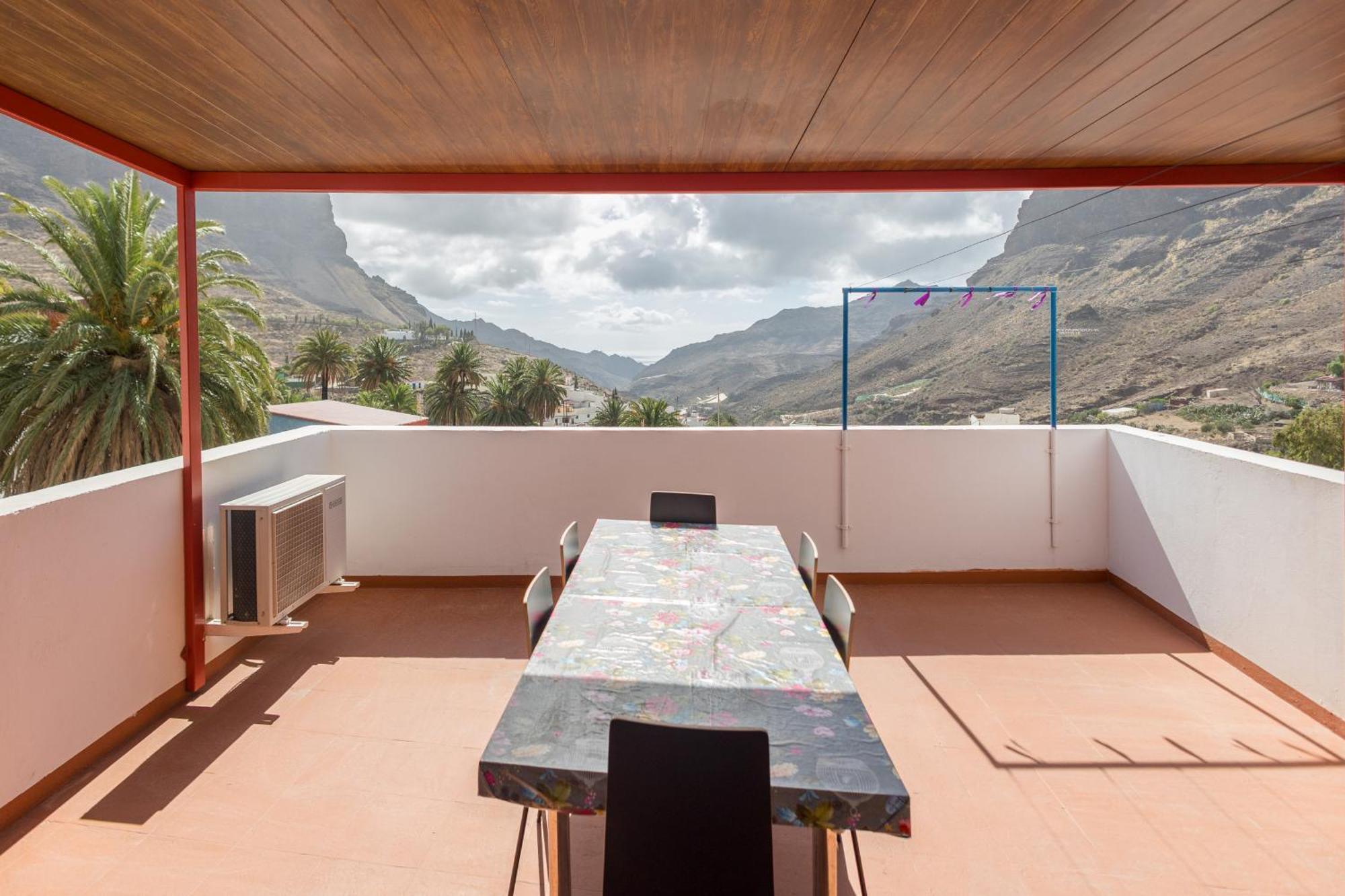 Lightbooking Gadi House Tasarte Terraza Y Barbacoa Extérieur photo